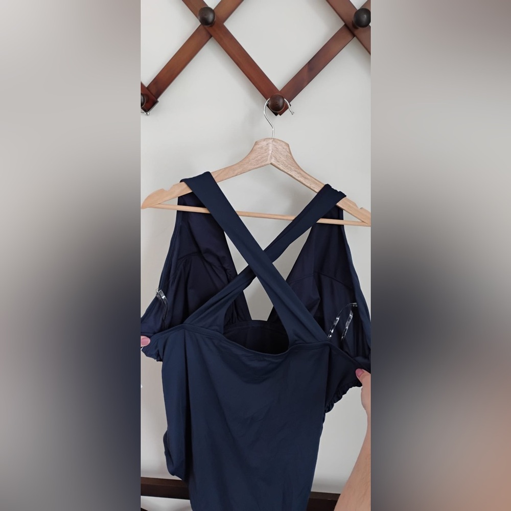 Michael Kors Womenβs One Piece Swimsuit New Navy Size 20W New with tags NWT